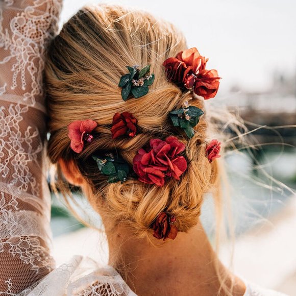 NIB LES COURONNES DE VICTOIRE  Ana Hairpins - Picture 2 of 5